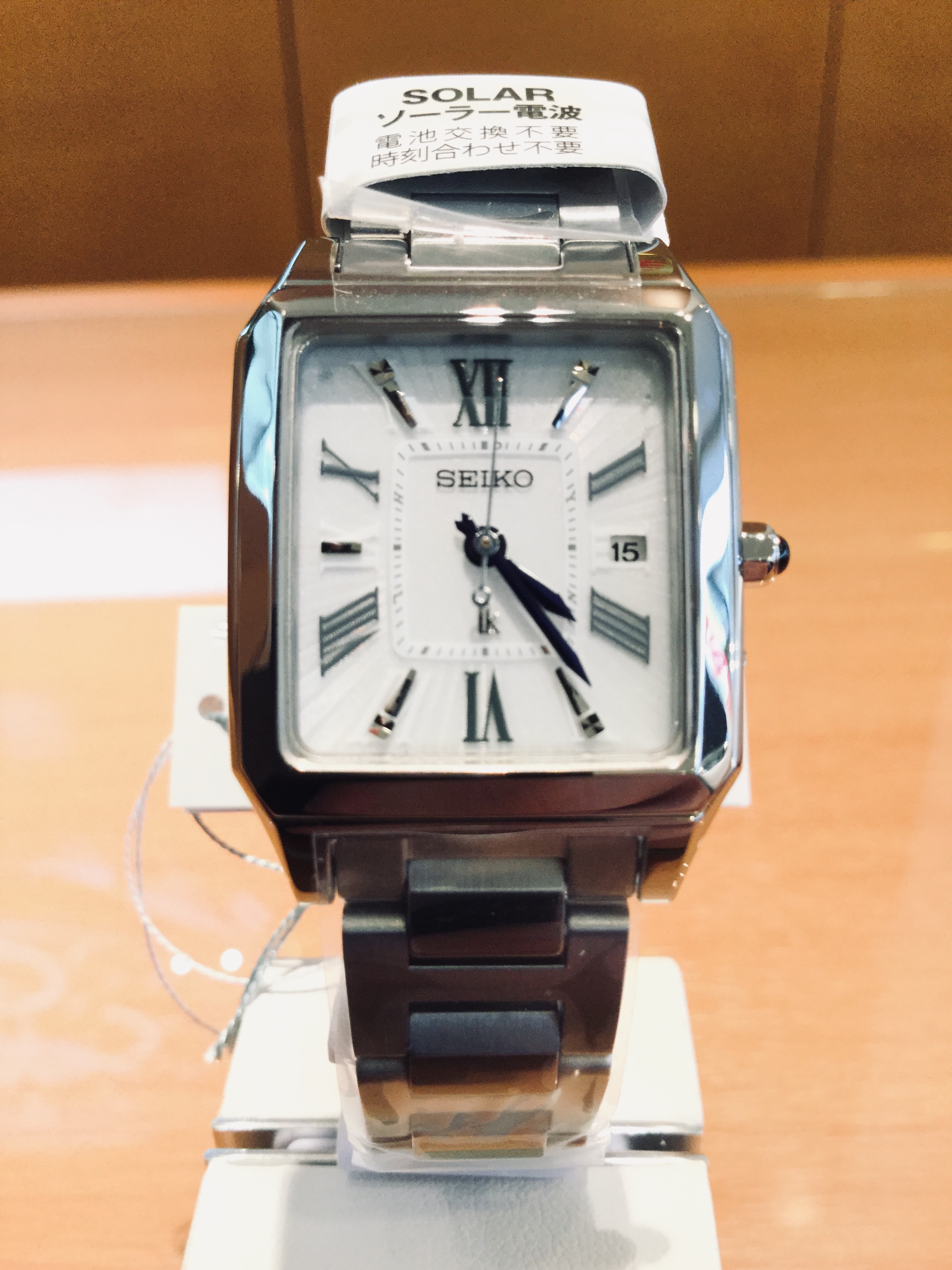 ショッピング価格 【美品】SEIKO ルキア 腕時計 1B35-0AA0 電波